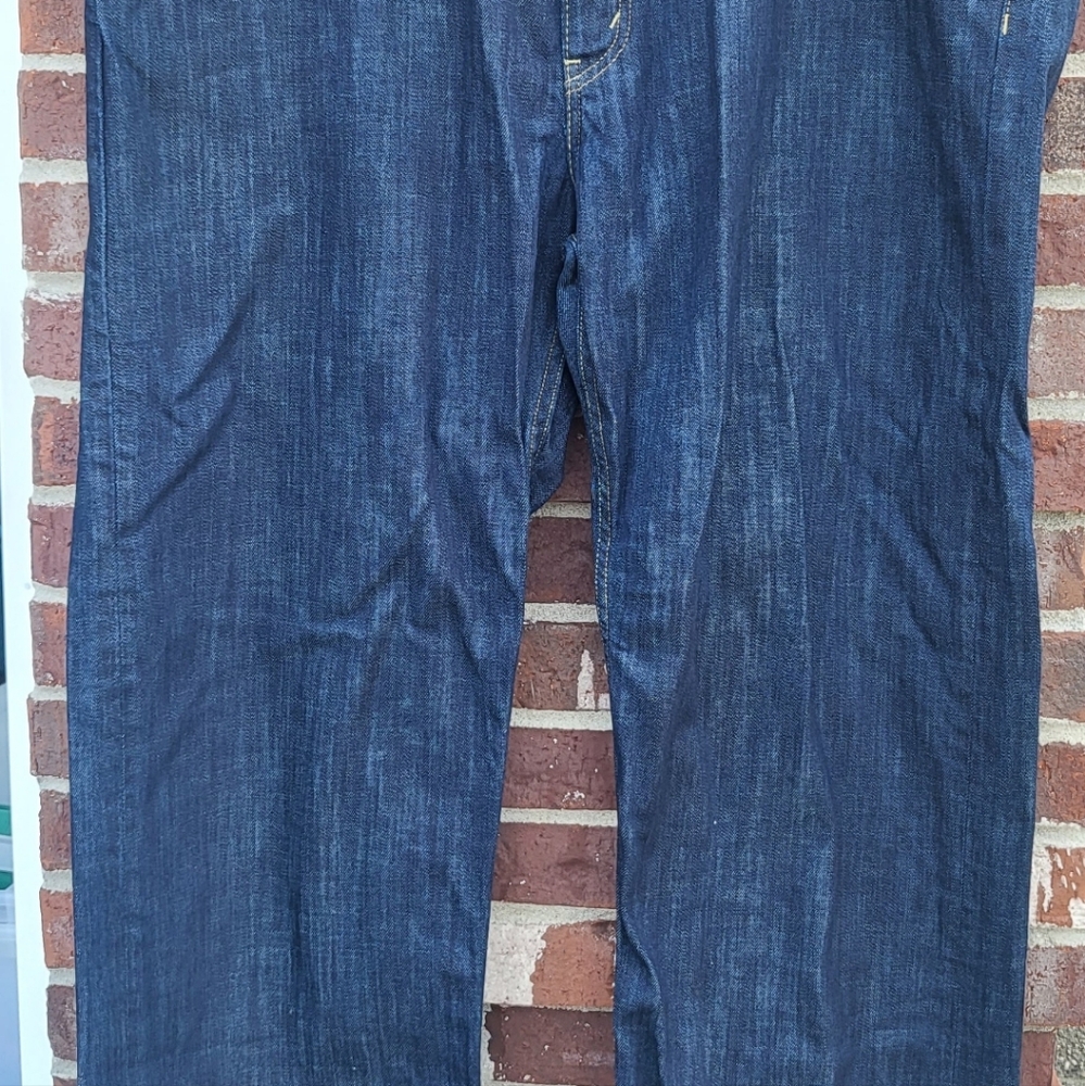 Men Levi's jeans dark denim 44x32